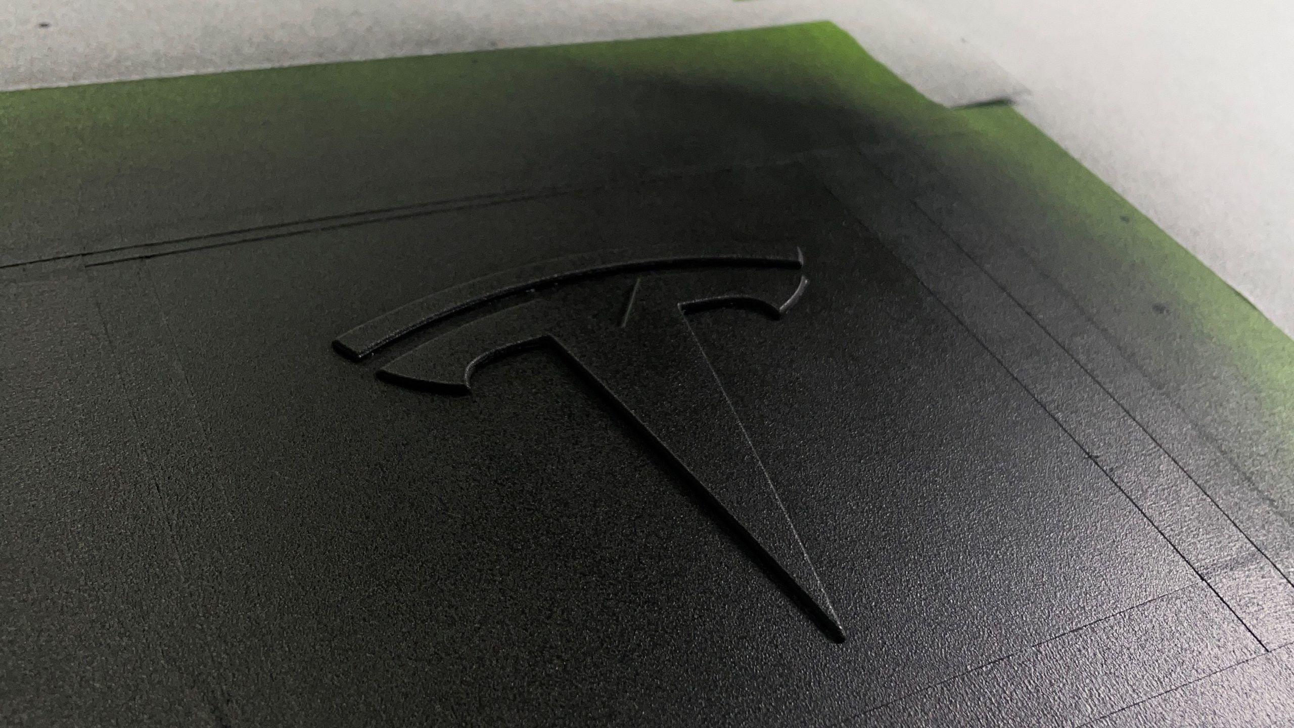 How to Plasti Dip Emblems/Logos on Your Tesla – Step by Step Guide